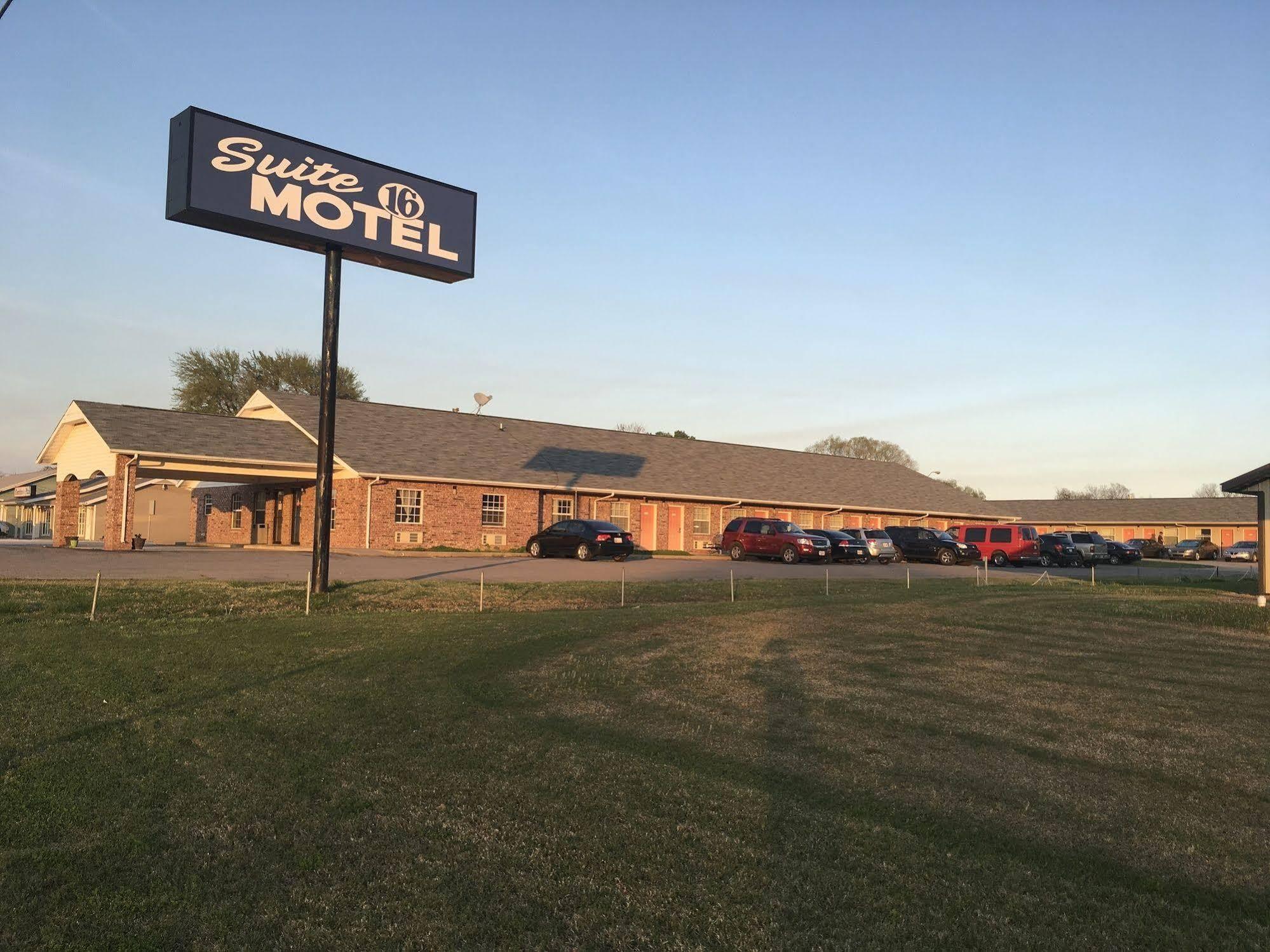 Suite 16 Motel Gore ภายนอก รูปภาพ