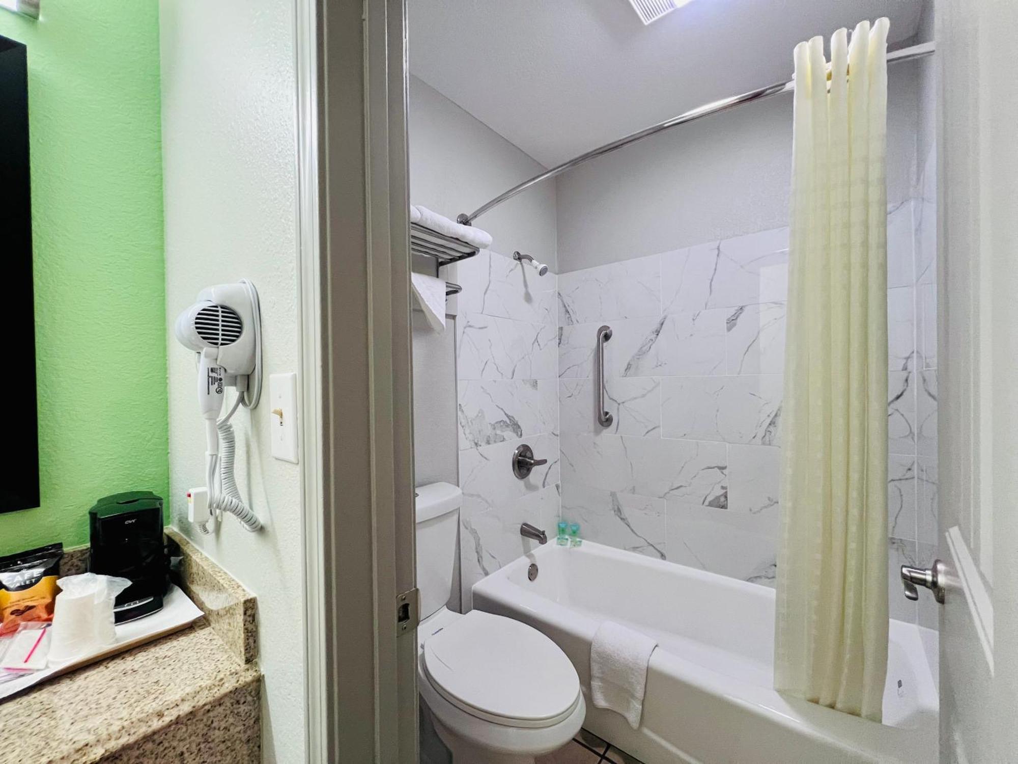 Suite 16 Motel Gore ภายนอก รูปภาพ